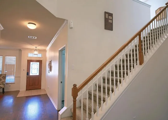 Family Retreat 4br 3ba Close To Shopping And Attractions Sleeps 10 * Round Rock
