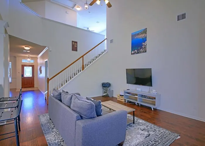 Holiday home Family Retreat 4br 3ba Close To Shopping And Attractions Sleeps 10 Round Rock